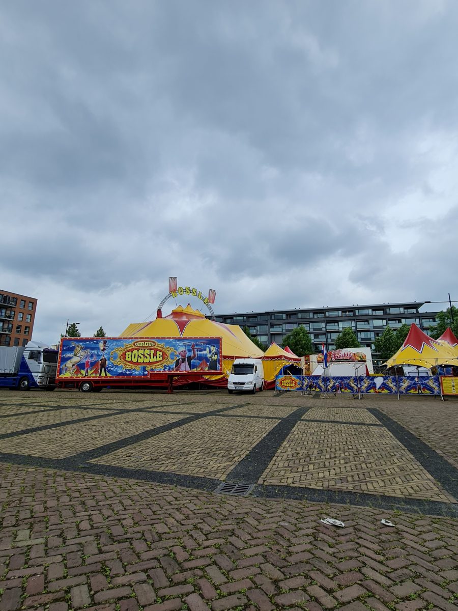 Cursus Bossle, Circussen